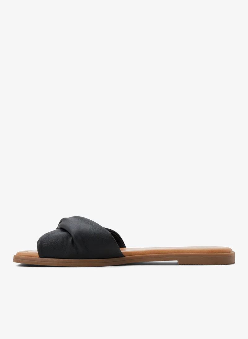كول ات سبرنج Melonie Slip On Flat Sandals